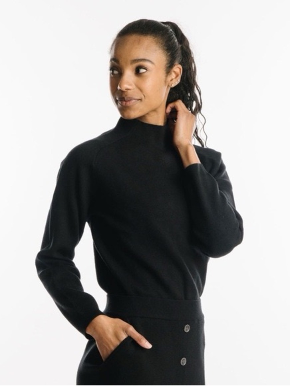 ZYIA Active Tribeca Sweater + Skirt Set – Size Large - Black
